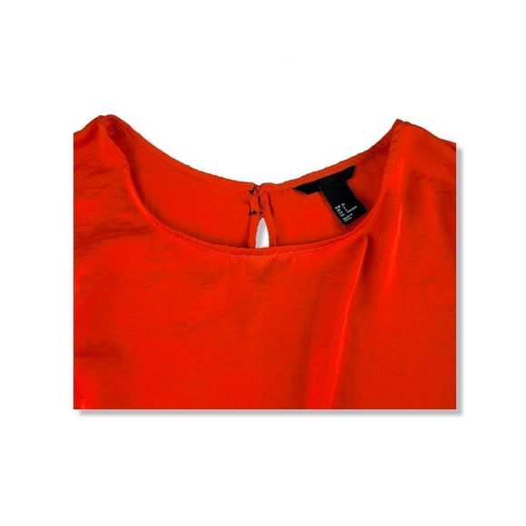 H & M Short Romper with Detailed Pockets Feels like Silk - Picture 4 of 12